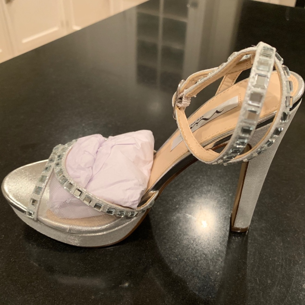 Nina Myrna Silver Reflect Heels